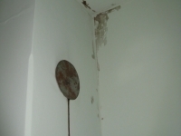 Kicsap&oacute;d&aacute;s h&aacute;zon bel&uuml;l